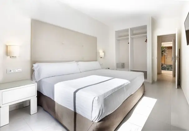 Family Two Bedrooms (4AD)