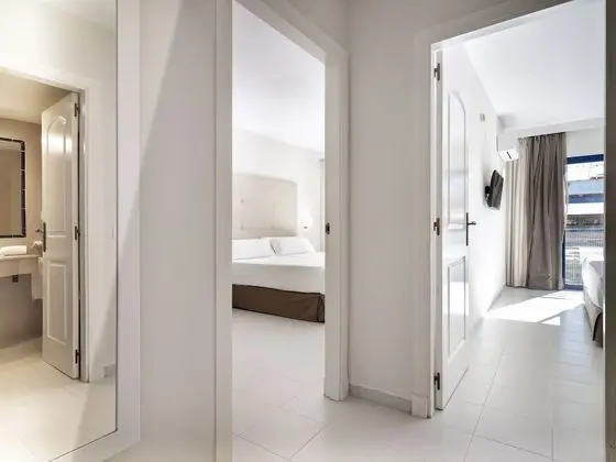 Family Two Bedrooms (4AD)