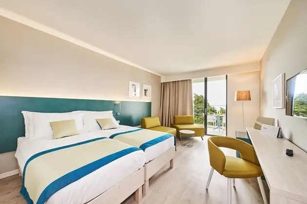 Premium room with balcony, Sea view - Family