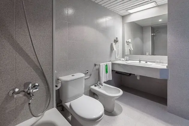 Standard Üç Kişilik Oda (2 Adults + 1 Child)