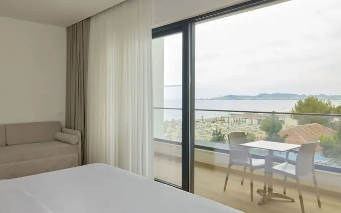 Sol Room Sea View