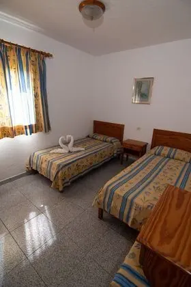 Basic Apart Daire, 1 Yatak Odası, Teras, Havuz Manzaralı