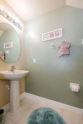 Ev