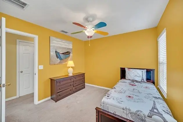 Ev (Solana Pool Home in Davenport FL)