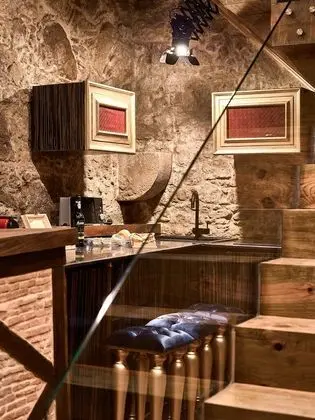 Luxury Studio Suite, Private SPA, City View
