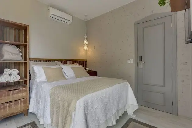 Superior Tek Büyük Yataklı Oda, Kısmi Deniz Manzaralı, Plaj Kenarı
