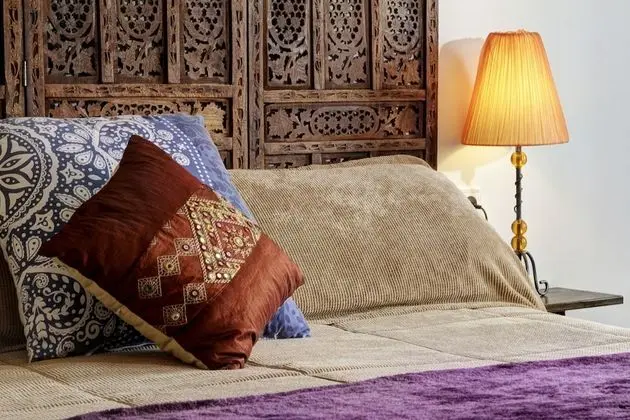 City Tek Büyük Yataklı Oda (Alhambra View)