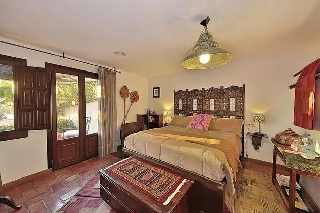 Economy Tek Büyük Yataklı Oda (Alhambra View)