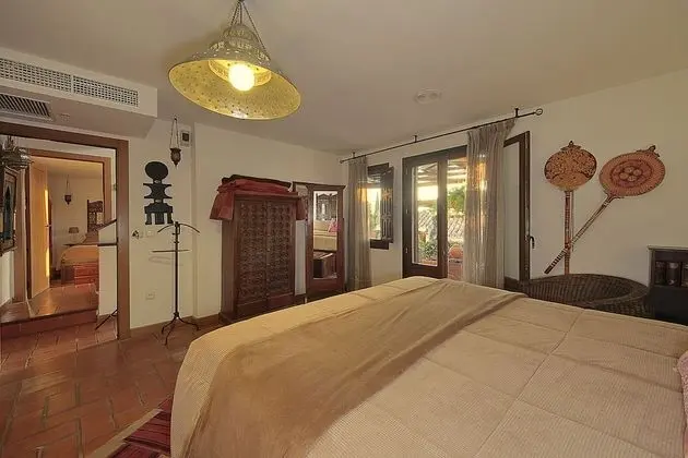 Economy Tek Büyük Yataklı Oda (Alhambra View)