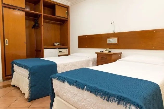 Standard Tek Büyük veya İki Ayrı Yataklı Oda