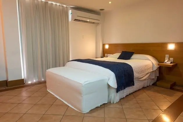 Süit, 1 Çift Kişilik veya 2 Tek Kişilik Yatak (Solarium)