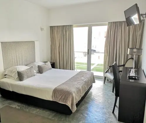 Basic Tek Büyük veya İki Ayrı Yataklı Oda, Bahçe Manzaralı
