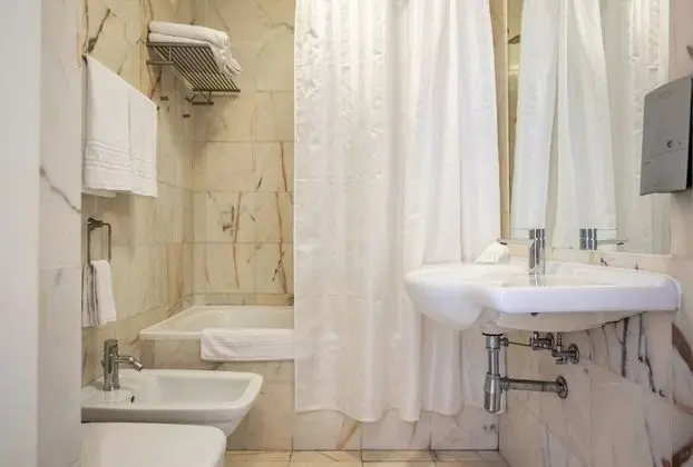 Basic Tek Büyük veya İki Ayrı Yataklı Oda, Bahçe Manzaralı