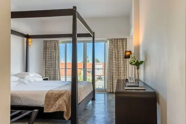 Superior Süit, 1 Yatak Odası, Balkon, Havuz Manzaralı