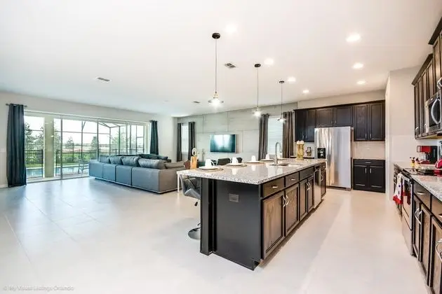 Villa (Solara Resort 9 Bedroom  6 Bathroom R)