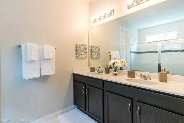 Villa (Solara Resort 9 Bedroom  6 Bathroom R)