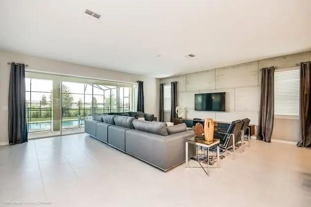 Villa (Solara Resort 9 Bedroom  6 Bathroom R)