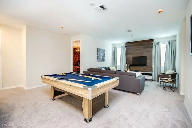 Villa (Solara Resort 9 Bedroom  6 Bathroom R)