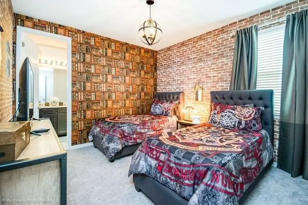 Villa (Solara Resort 9 Bedroom  6 Bathroom R)