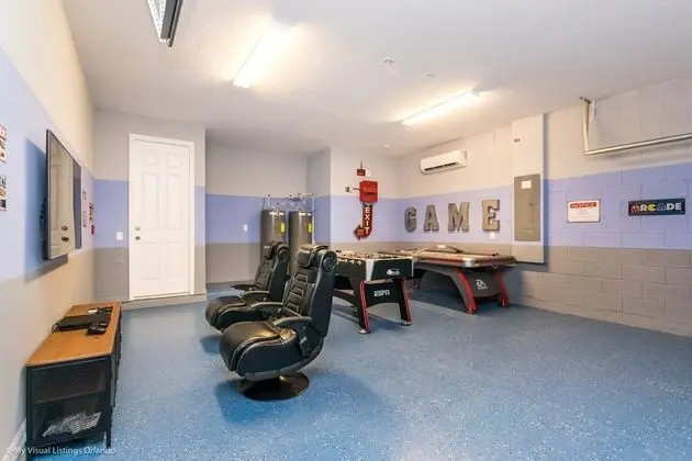 Villa (Solara Resort 9 Bedroom  6 Bathroom R)