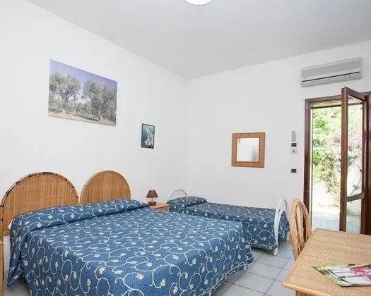 Üç Kişilik Oda