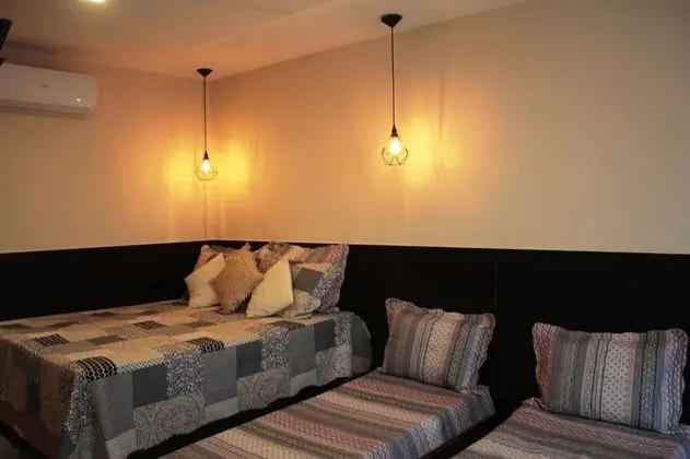 Traditional Çatı Katı (Loft)