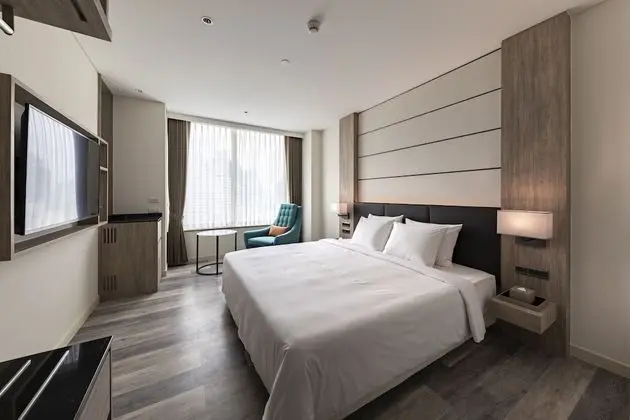 Deluxe Tek Büyük Yataklı Oda