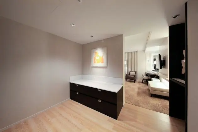 Universal Twin Room, Accessible