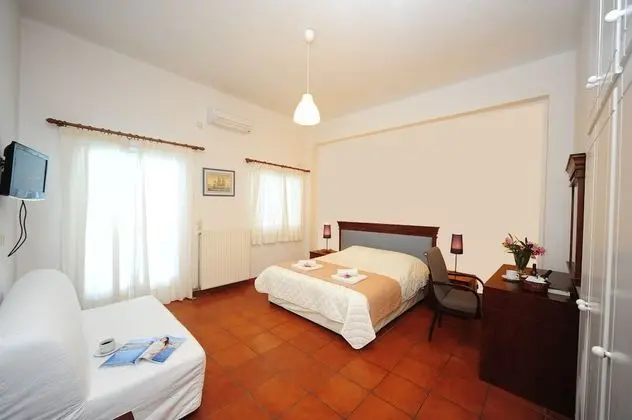 Standard Üç Kişilik Oda