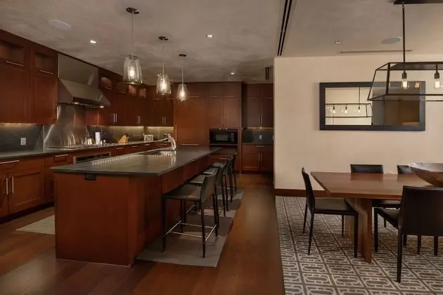 Premium Oda (Premium Four Bedroom Plus Den Residen)