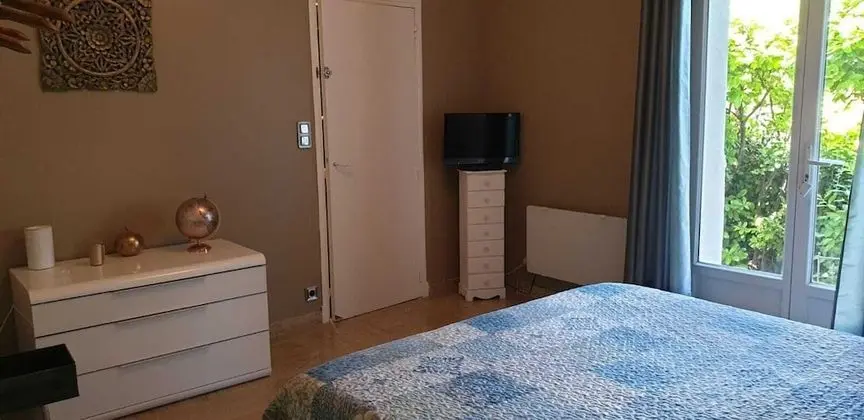 Comfort Tek Büyük Yataklı Oda, Sigara İçilmez, Zemin Kat (Amande)