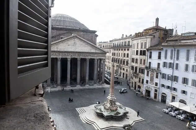 Royal Suite Mascagni Pantheon View
