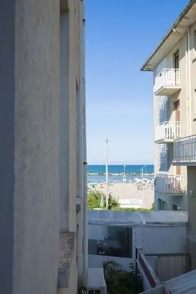 Economy Tek Büyük Yataklı Oda