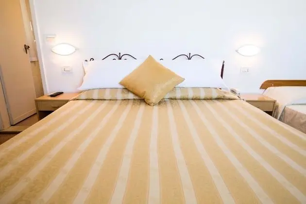 Economy Üç Kişilik Oda