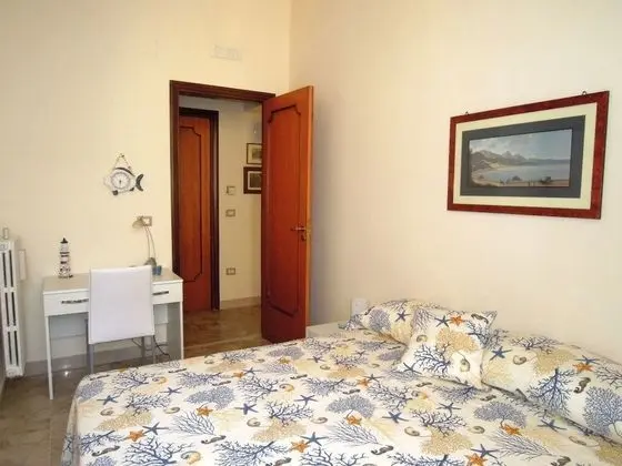 Tek Büyük Yataklı Oda