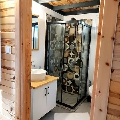 Kırmızı Tiny House