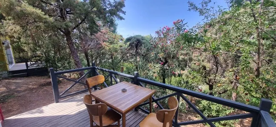 Kırmızı Tiny HouseKırmızı Tiny House