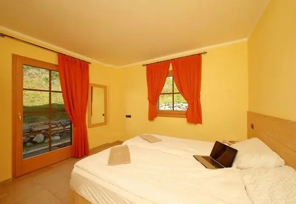 Family Apart Daire, Birden Çok Yatak, Dağ Yamacı (Sole)