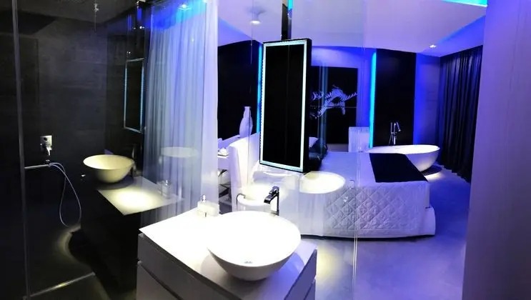 1 Çift Kişilik Veya 2 Tek Kişilik Yatak Luxury