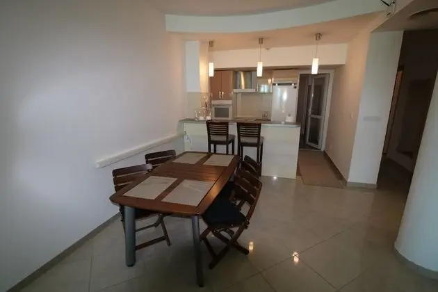 Superior Apart Daire, 2 Yatak Odası, Teras, Deniz Manzaralı