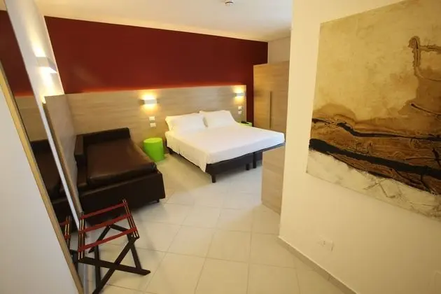 Superior Üç Kişilik Oda, Balkon, Kısmi Deniz Manzaralı