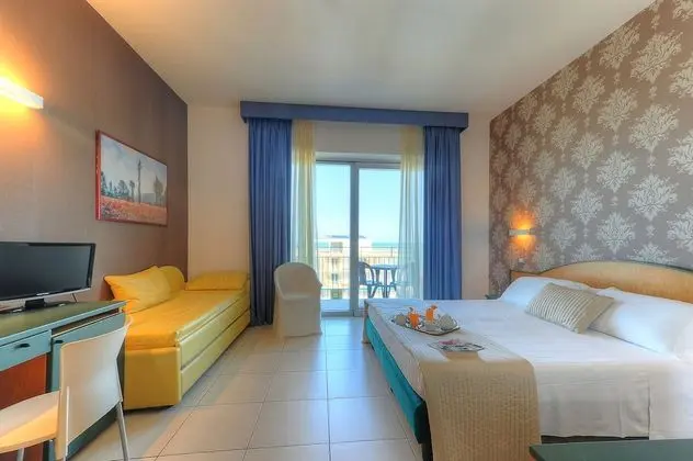 Üç Kişilik Oda, Balkon