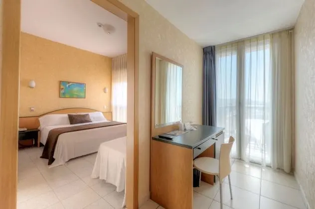 Üç Kişilik Oda, Balkon