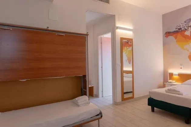 Üç Kişilik Oda, Balkon