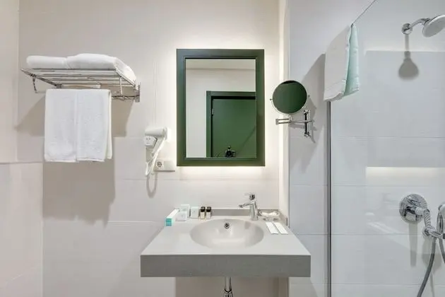 Economy Tek Büyük veya İki Ayrı Yataklı Oda