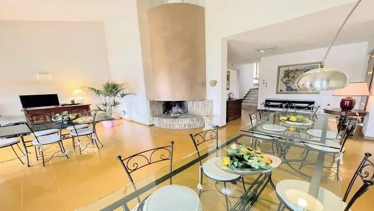 Villa, 6 Yatak Odası, Veranda