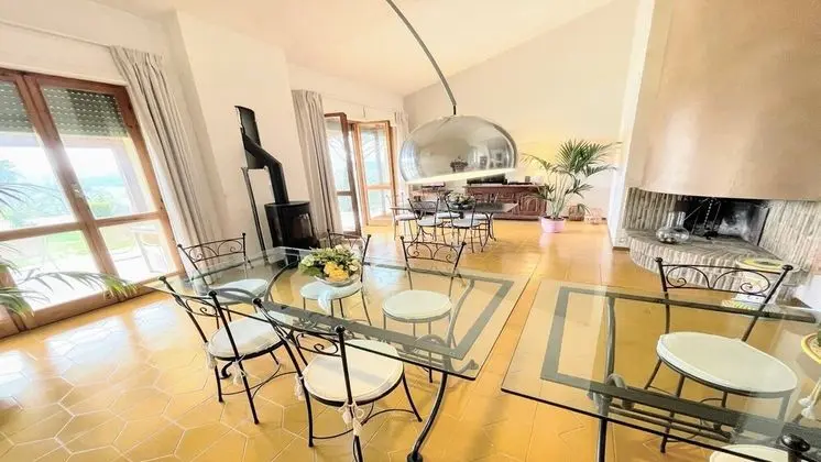 Villa, 6 Yatak Odası, Veranda