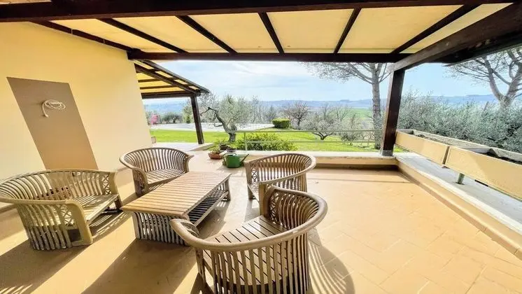 Villa, 6 Yatak Odası, Veranda