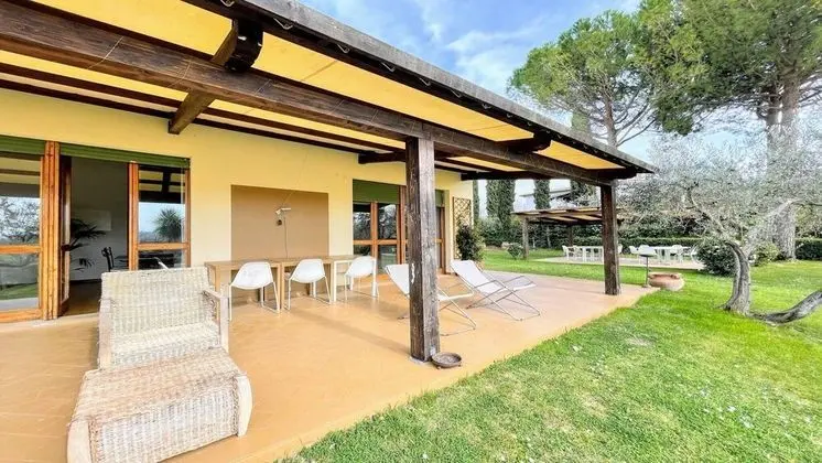 Villa, 6 Yatak Odası, Veranda