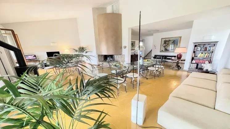 Villa, 6 Yatak Odası, Veranda